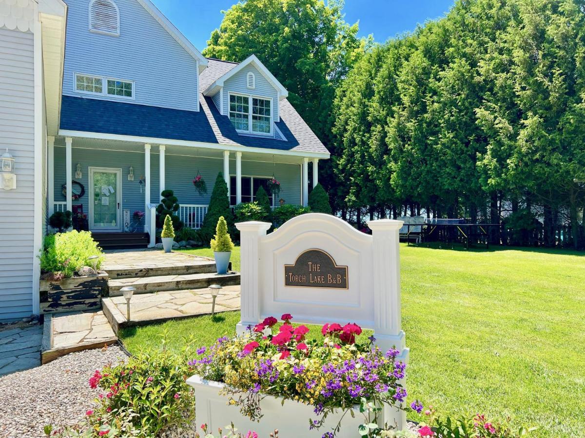 The Torch Lake Bed And Breakfast Central Lake Exterior photo