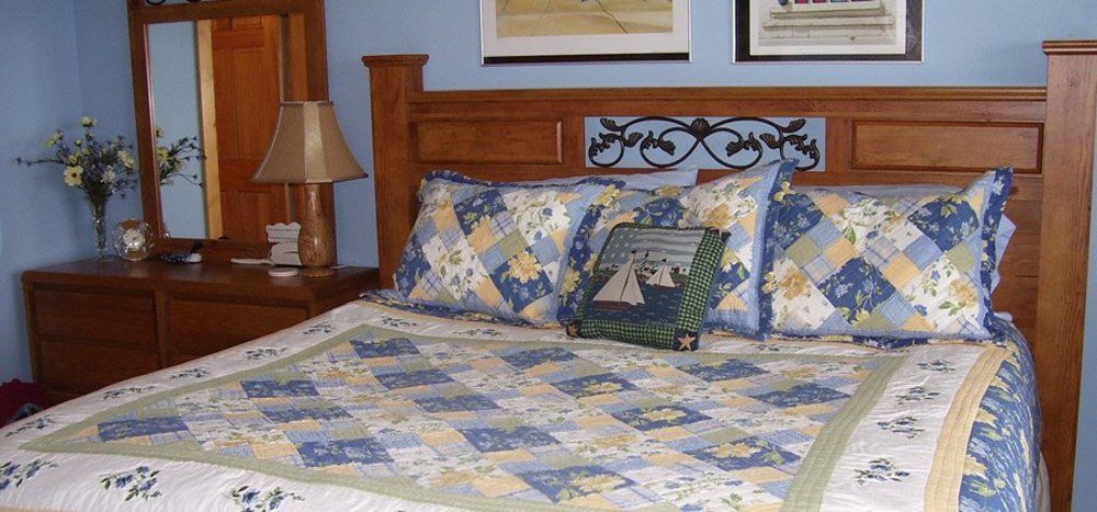 The Torch Lake Bed And Breakfast Central Lake Exterior photo