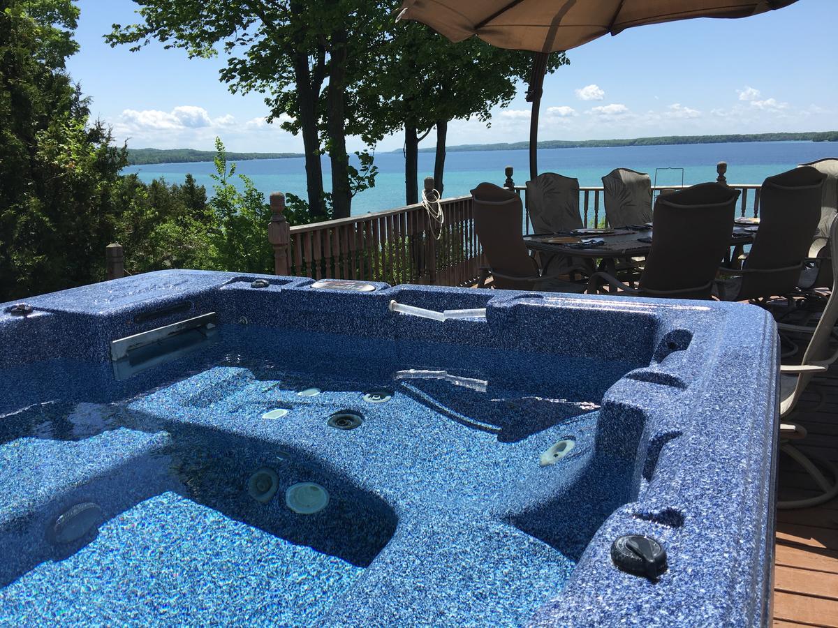 The Torch Lake Bed And Breakfast Central Lake Exterior photo