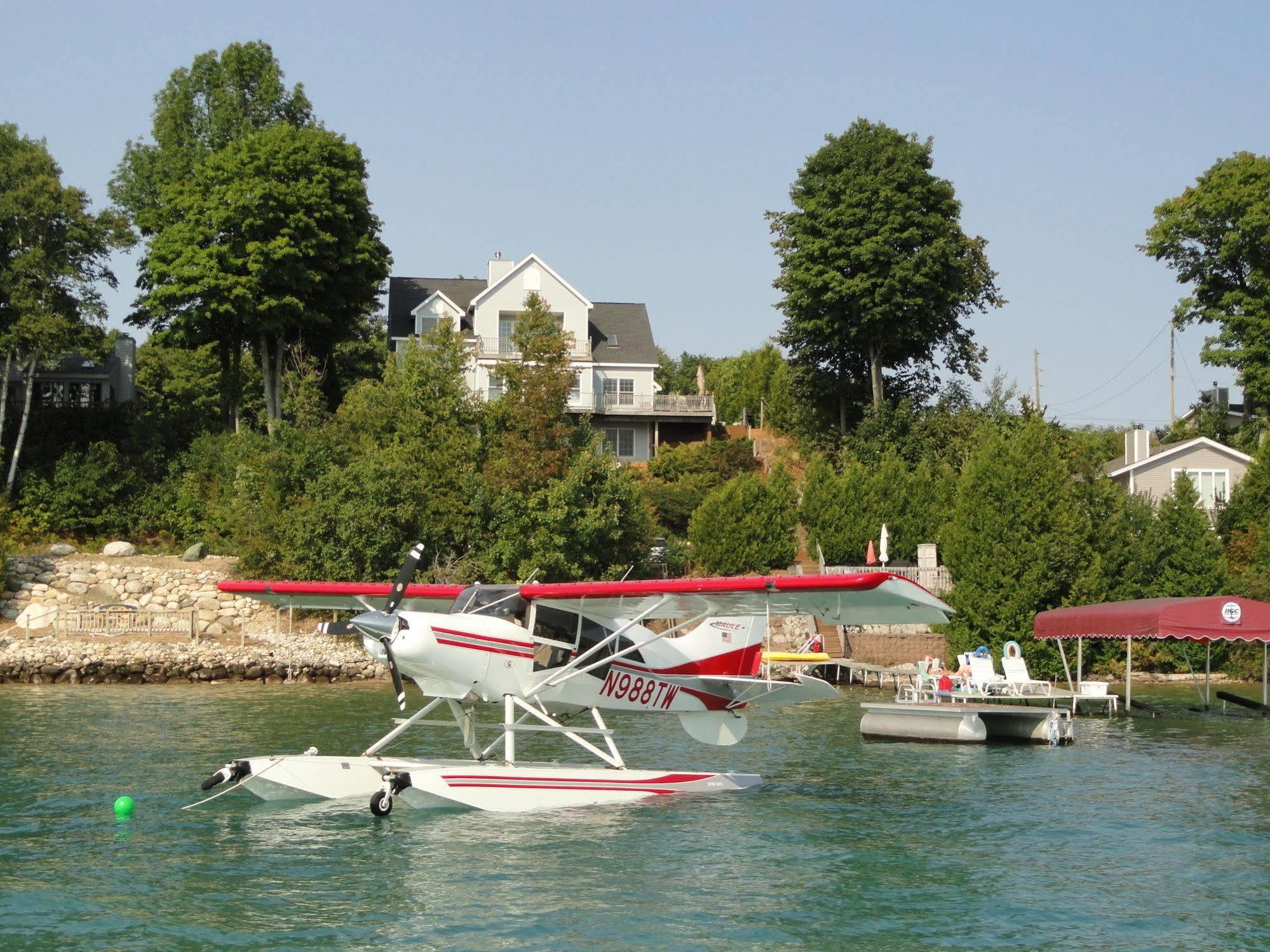 The Torch Lake Bed And Breakfast Central Lake Exterior photo